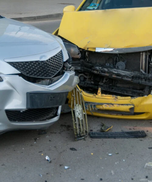 South Los Angeles, CA – Injuries Reported in Multi-Vehicle Crash on I-405 Near Bellflower Blvd